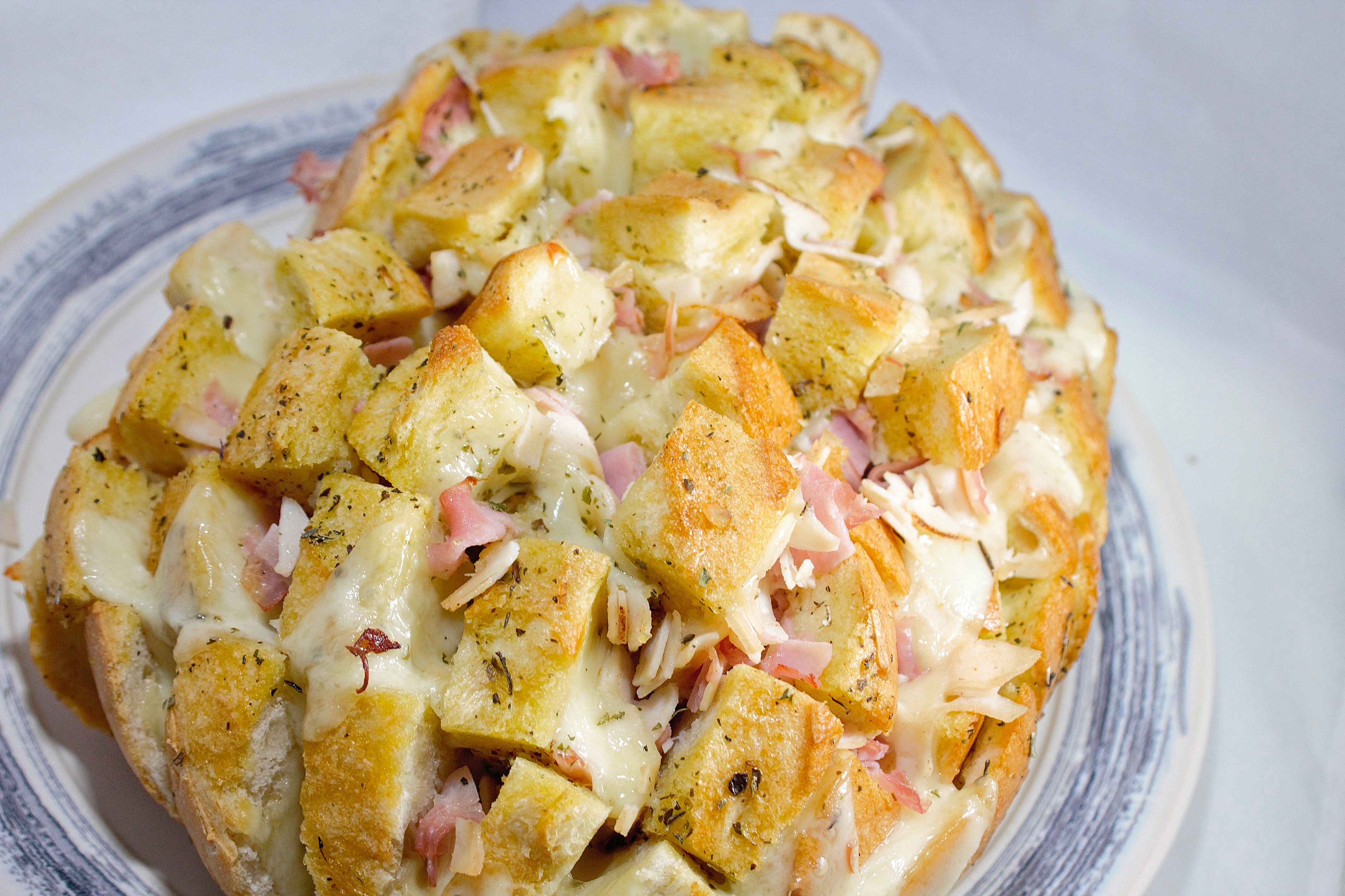 cordon bleu pull apart bread