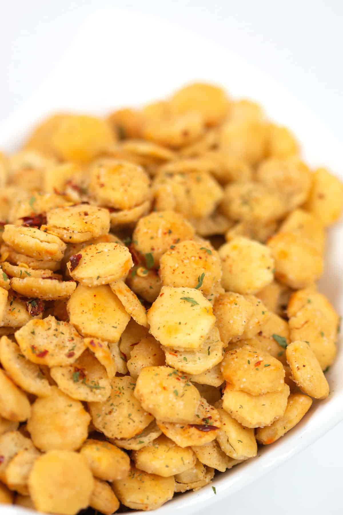 Spicy Ranch Oyster Crackers Recipe - Glitter and Graze